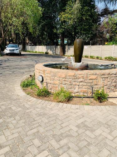 oaklands inn and conference centre