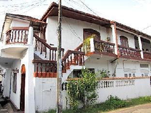 mrs wijenayakes beach haven guest house