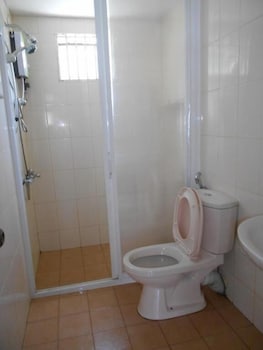 mrs wijenayakes beach haven guest house