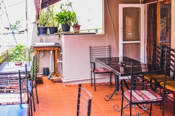 mrs wijenayakes beach haven guest house