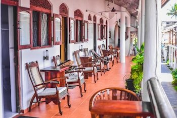 mrs wijenayakes beach haven guest house