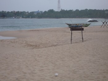 beach lagoon guesthouse