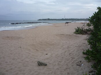 beach lagoon guesthouse