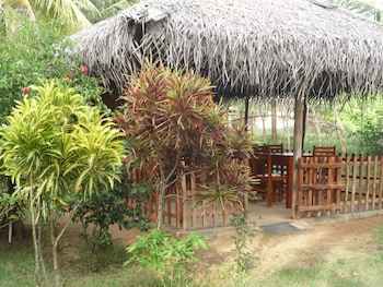 beach lagoon guesthouse