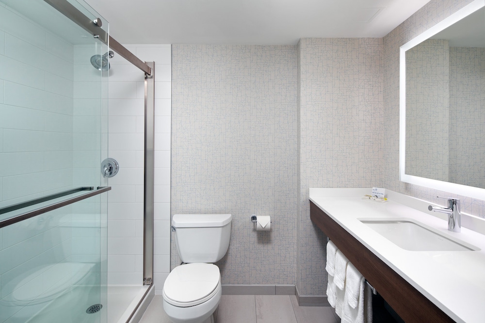 holiday inn express and suites halifax airport by ihg