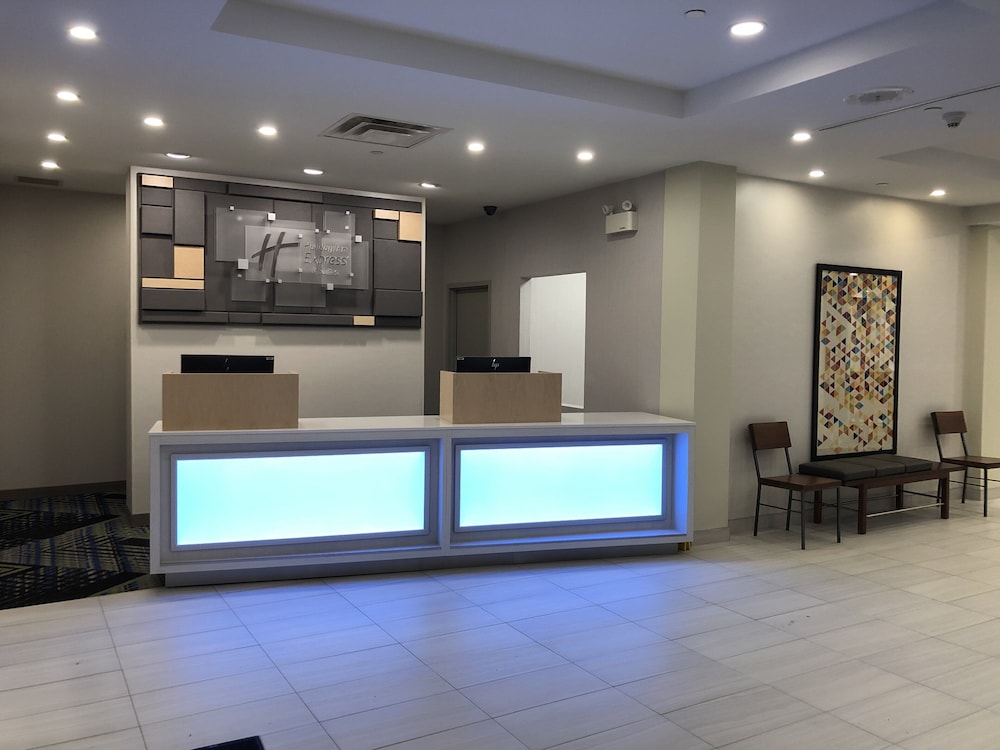 holiday inn express and suites halifax airport by ihg