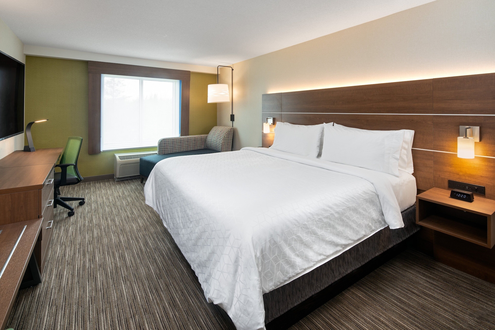 holiday inn express and suites halifax airport by ihg