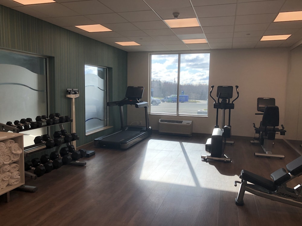 holiday inn express and suites halifax airport by ihg