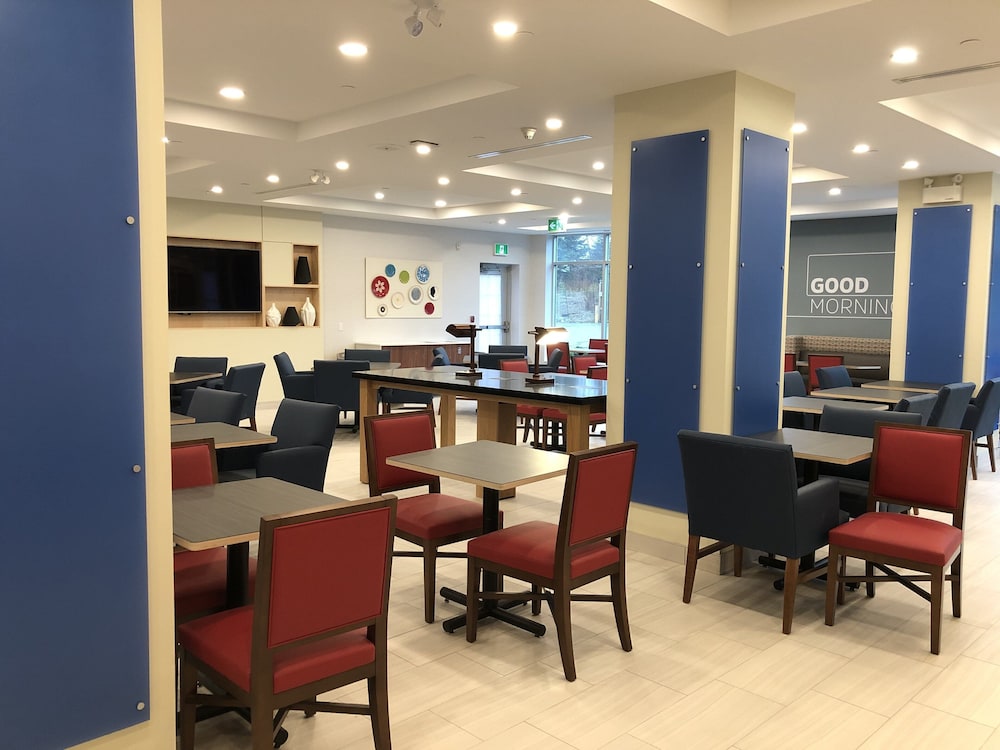 holiday inn express and suites halifax airport by ihg