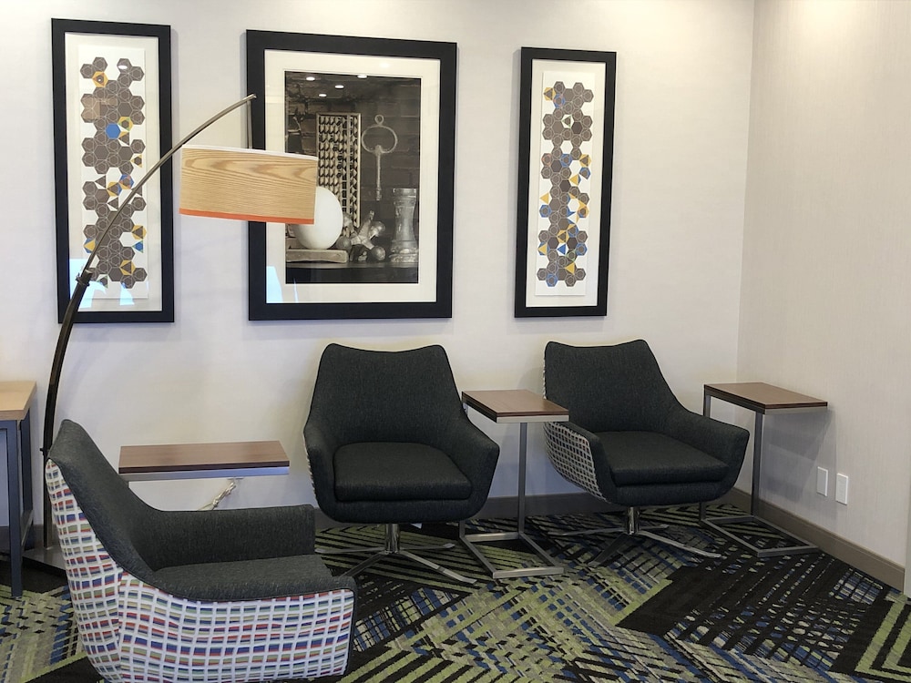 holiday inn express and suites halifax airport by ihg