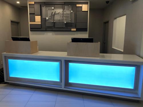 holiday inn express and suites halifax airport by ihg