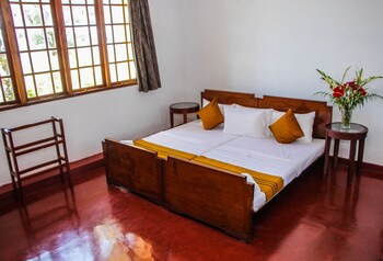 hatale mini worlds end bungalow