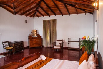 hatale mini worlds end bungalow