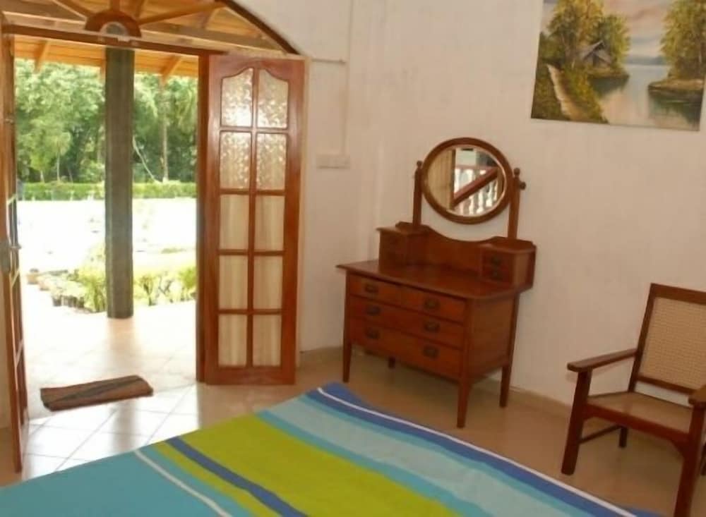 the bungalow at pantiya estate