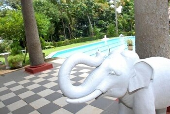 the bungalow at pantiya estate