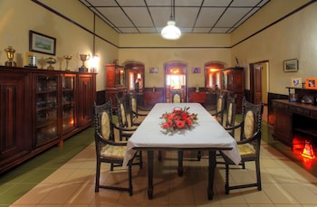 the bungalow at pantiya estate
