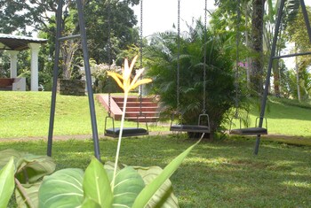 the bungalow at pantiya estate