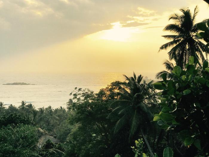 laras place unawatuna