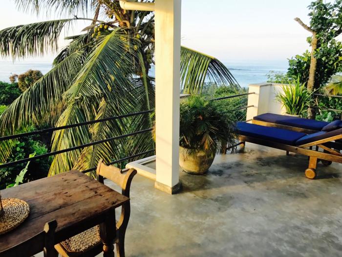 laras place unawatuna