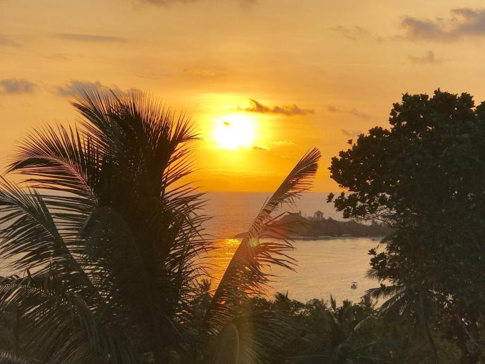 laras place unawatuna