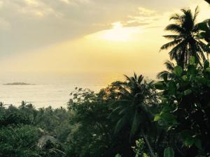 laras place unawatuna