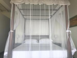 laras place unawatuna