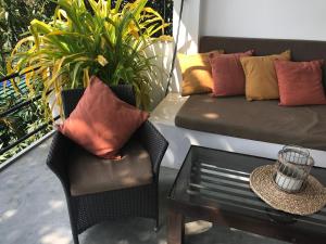 laras place unawatuna