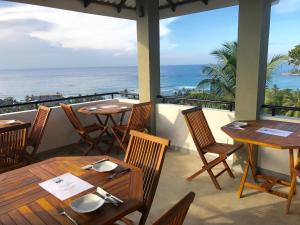 laras place unawatuna