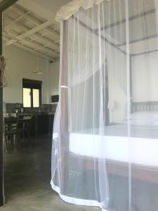 laras place unawatuna