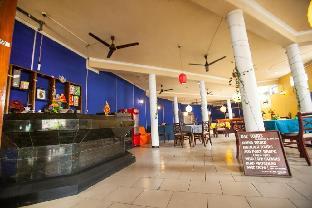 Sana's Beach Guesthouse And Restaurant,,2 star