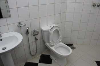 sanas beach guesthouse and restaurant