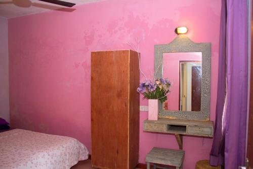 sanas beach guesthouse and restaurant