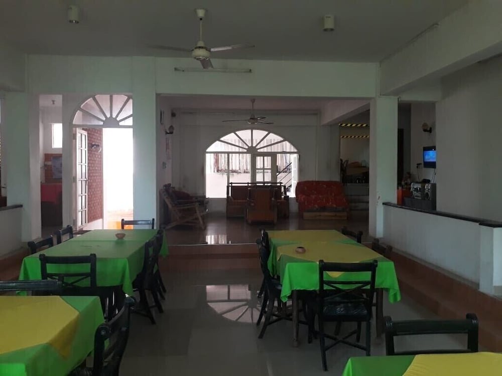 oasis inn