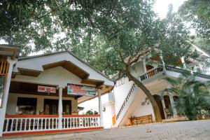 rock house