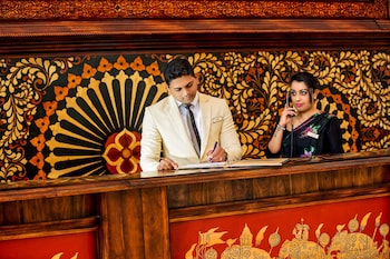 the golden crown hotel