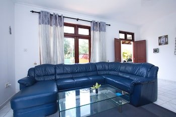 the blue beach guesthouse