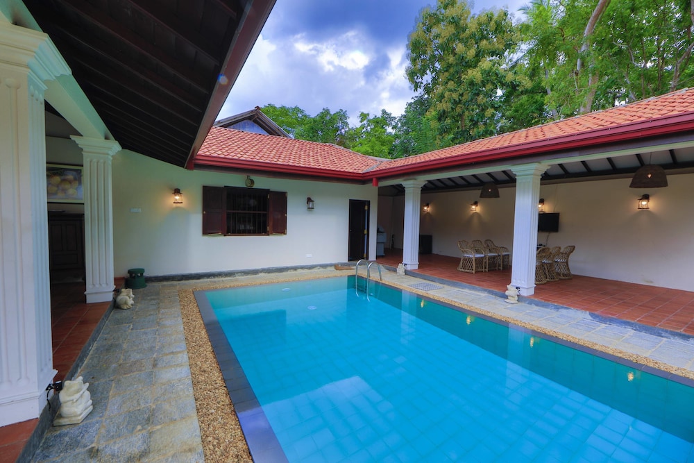 satiana collection tangalle
