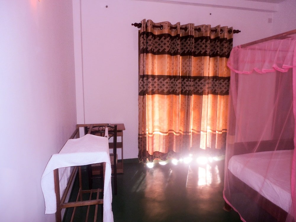 talalla sea anemone hotel