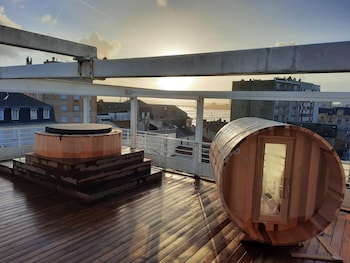 arc en ciel hotel