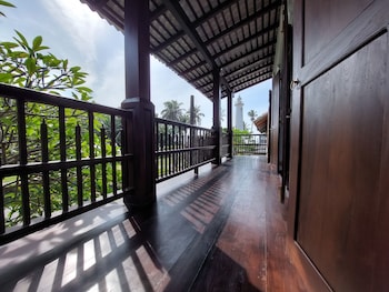villa aurora galle fort