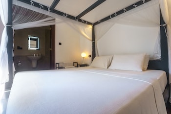 villa aurora galle fort