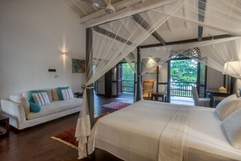 villa aurora galle fort