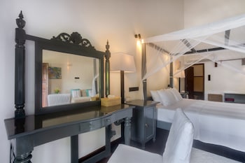 villa aurora galle fort
