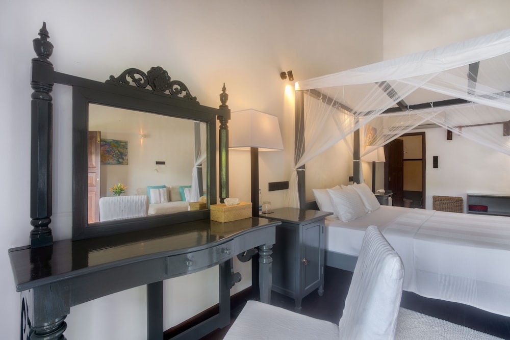 villa aurora galle fort