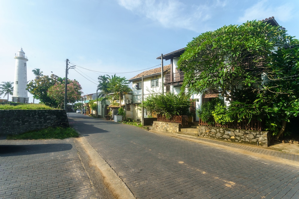 villa aurora galle fort
