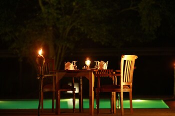 Pinthaliya Resort & Spa,Dambulla>>Avudangawa,4 star