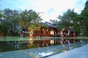 pinthaliya resort and spa