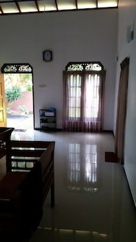 srilusa home stay hikkaduwa