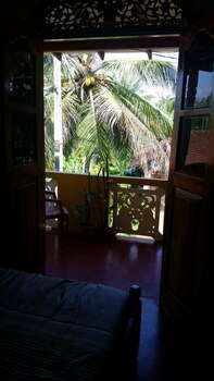 srilusa home stay hikkaduwa