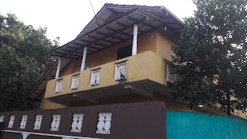 srilusa home stay hikkaduwa